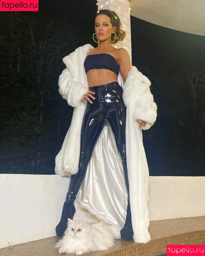 Kate Beckinsale / katebeckinsale Onlyfans Photo Gallery 