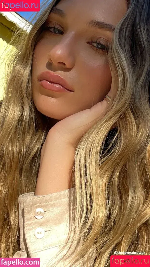 Maddie Ziegler / maddieziegler Onlyfans Photo Gallery 