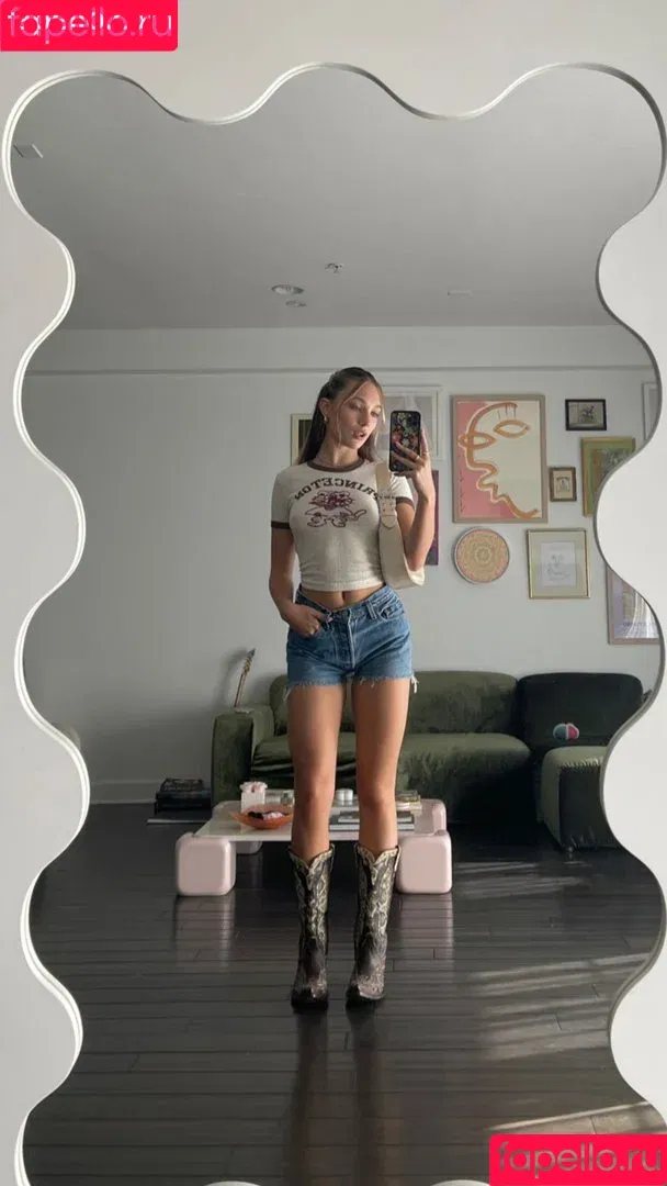 Maddie Ziegler / maddieziegler Onlyfans Photo Gallery 