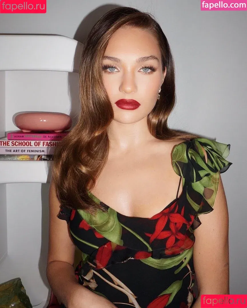 Maddie Ziegler / maddieziegler Onlyfans Photo Gallery 