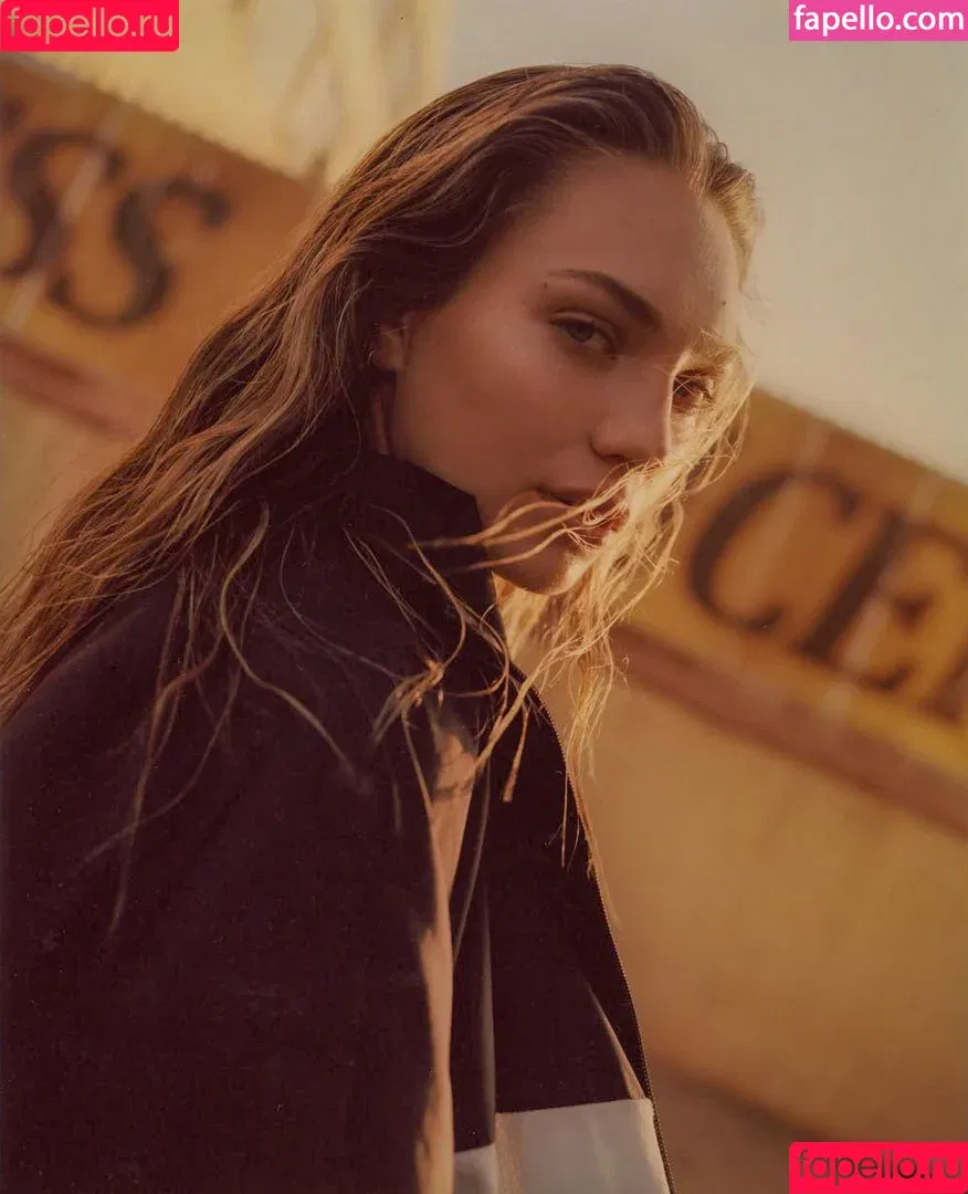 Maddie Ziegler / maddieziegler Onlyfans Photo Gallery 