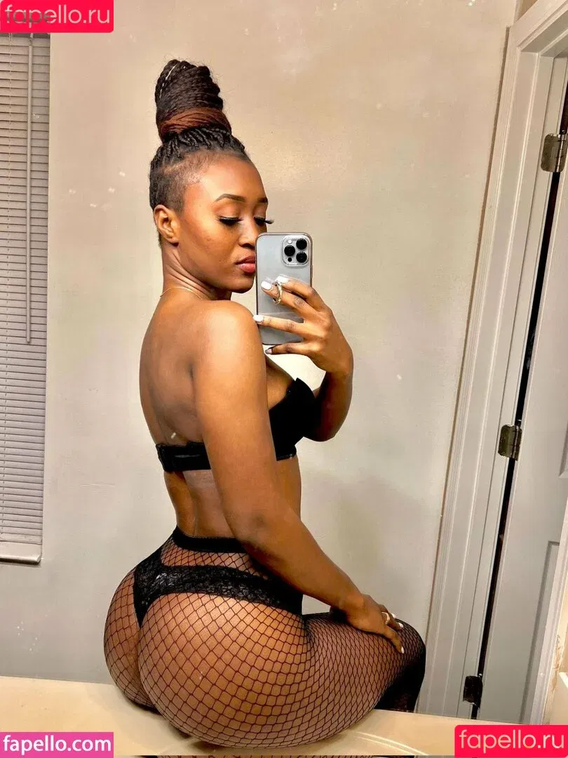 Queen Aminata / Queenaminata / amisylle / amisylle - AEW Onlyfans Photo Gallery 