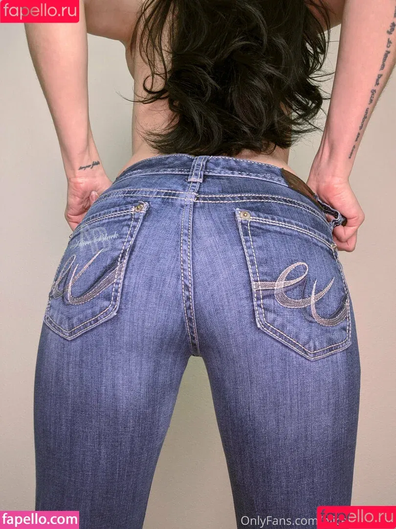 aliceblack / aliceblackgallery Onlyfans Photo Gallery 