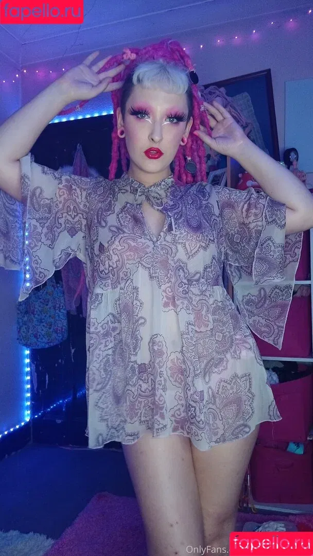 maddisonsian / maddisonsins Onlyfans Photo Gallery 