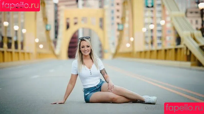 cassidybee / fitchiccassidy Onlyfans Photo Gallery 