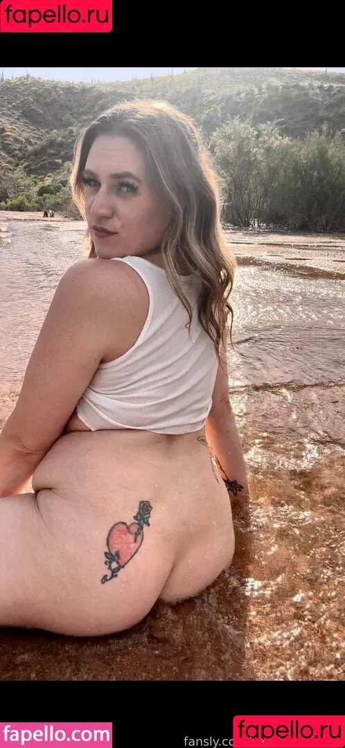 Sarah Love / Sarahlovesenm Onlyfans Photo Gallery 