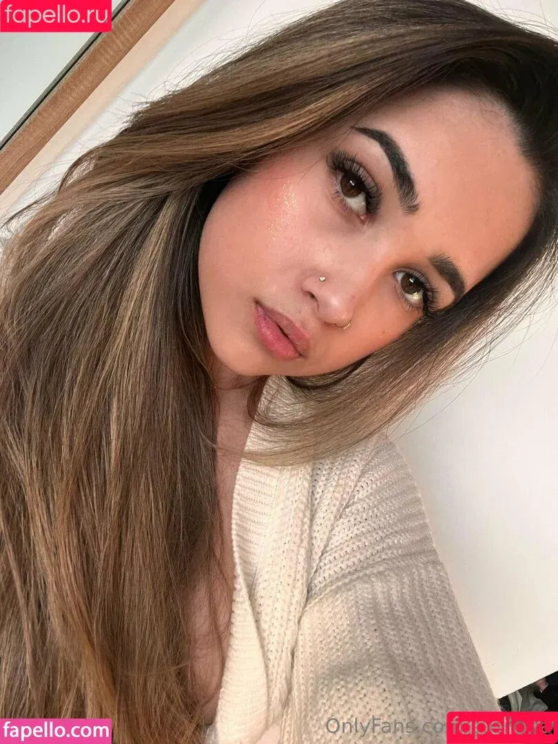 suziluna / suzilunaa Onlyfans Photo Gallery 