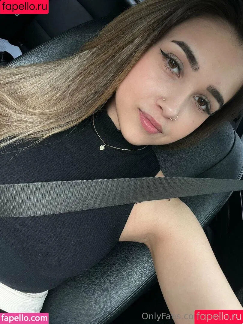 suziluna / suzilunaa Onlyfans Photo Gallery 