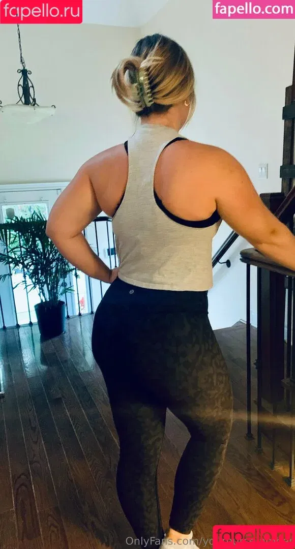 sparklyscrubs / yournurse.amber Onlyfans Photo Gallery 