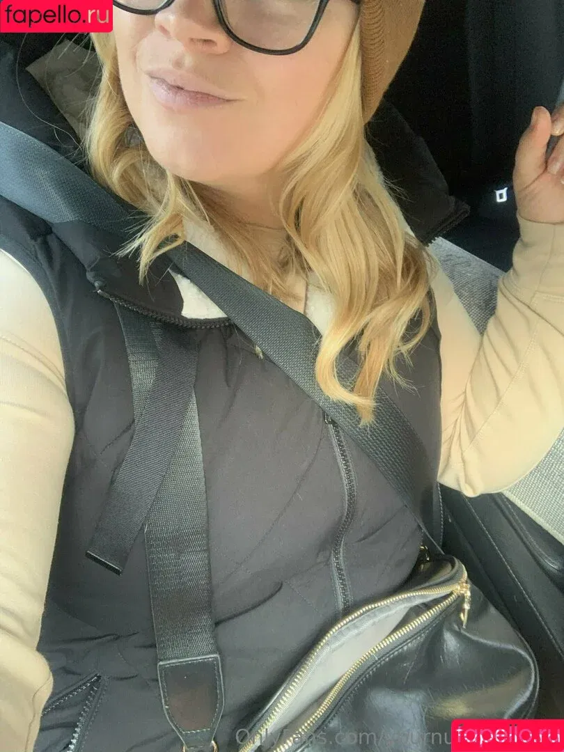 sparklyscrubs / yournurse.amber Onlyfans Photo Gallery 