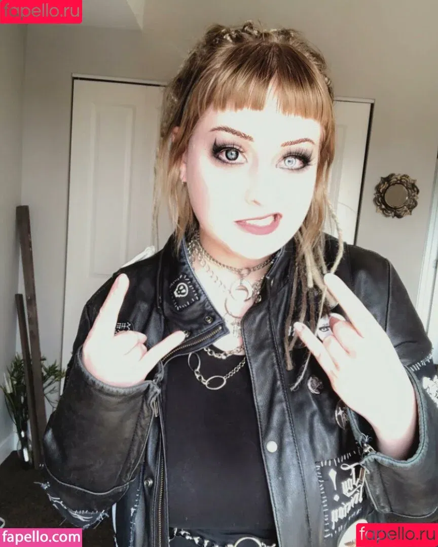 Mother Macabre / MotherMacabre / mother.macabre / mothermacabreyt / ventrigue Onlyfans Photo Gallery 