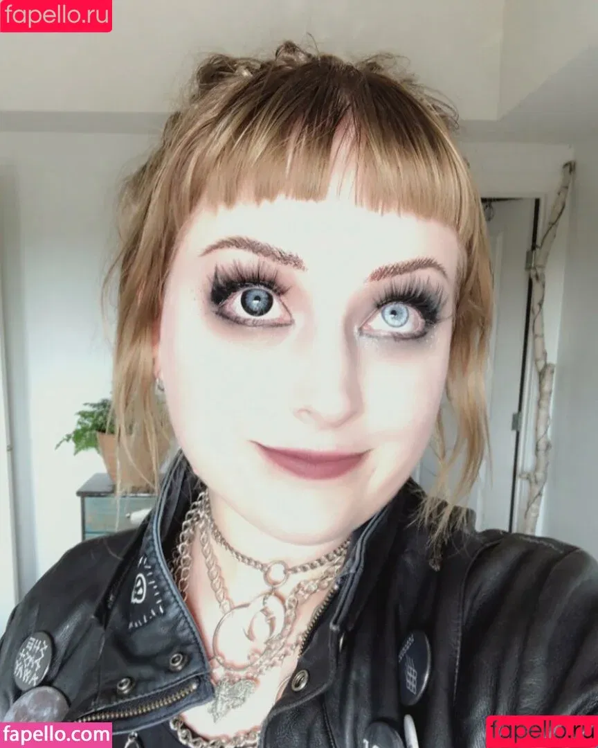 Mother Macabre / MotherMacabre / mother.macabre / mothermacabreyt / ventrigue Onlyfans Photo Gallery 