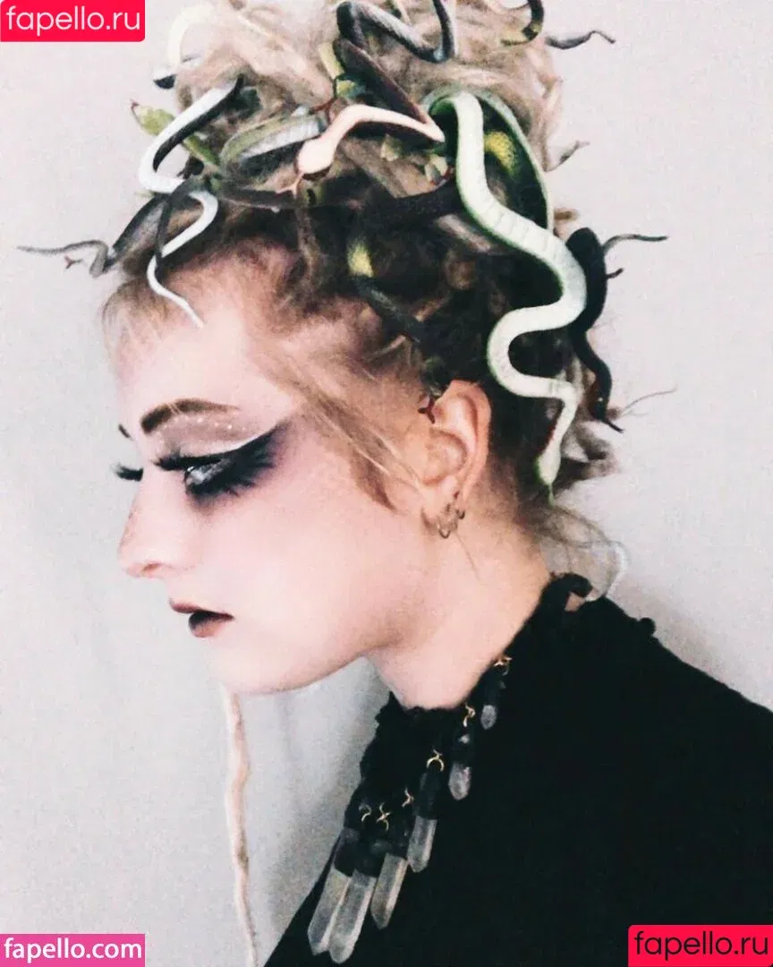 Mother Macabre / MotherMacabre / mother.macabre / mothermacabreyt / ventrigue Onlyfans Photo Gallery 