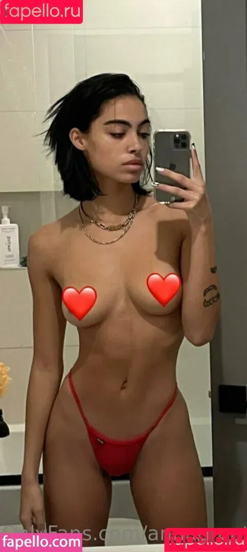 annaazimova97 / annagreat / annasmile Onlyfans Photo Gallery 