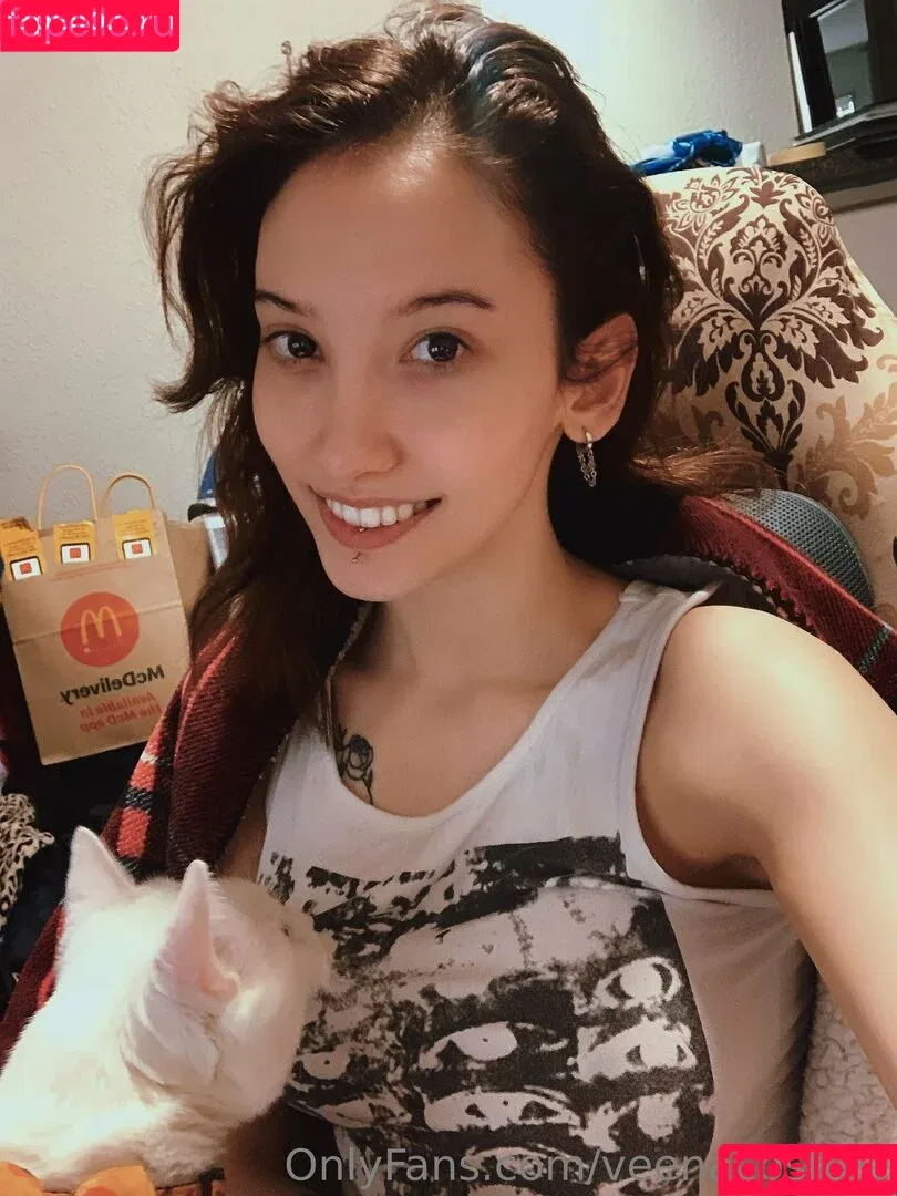 vee.cossio / veenacosfree Onlyfans Photo Gallery 