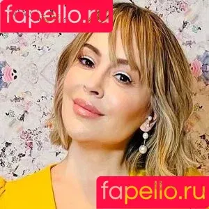 Alyssa Milano / alyssa_milano / milano_alyssa Onlyfans Photo Gallery 