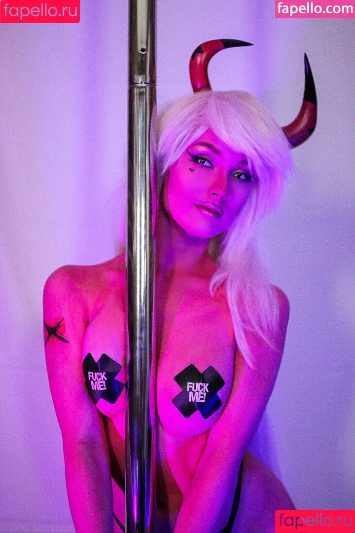 Chameleah / Daberrybestcosplay / chameleahn / chameleahn.cos Onlyfans Photo Gallery 