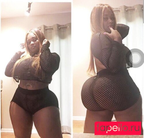 ashleyreloadeddd / ashleythebombshelll Nude Onlyfans Photo 4