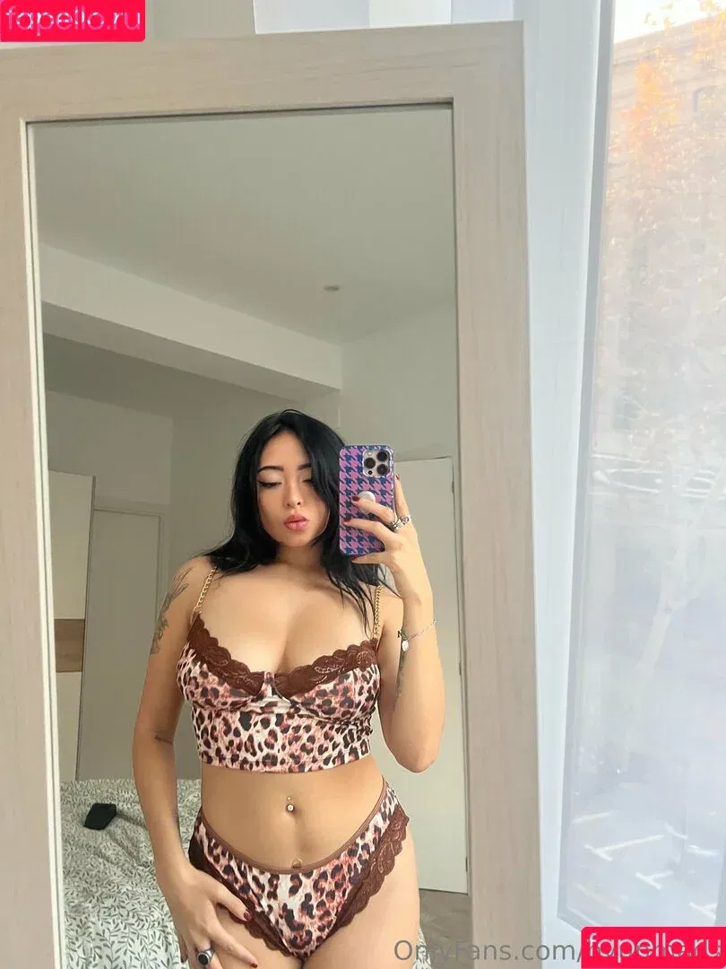 byunmad / byunmads Onlyfans Photo Gallery 