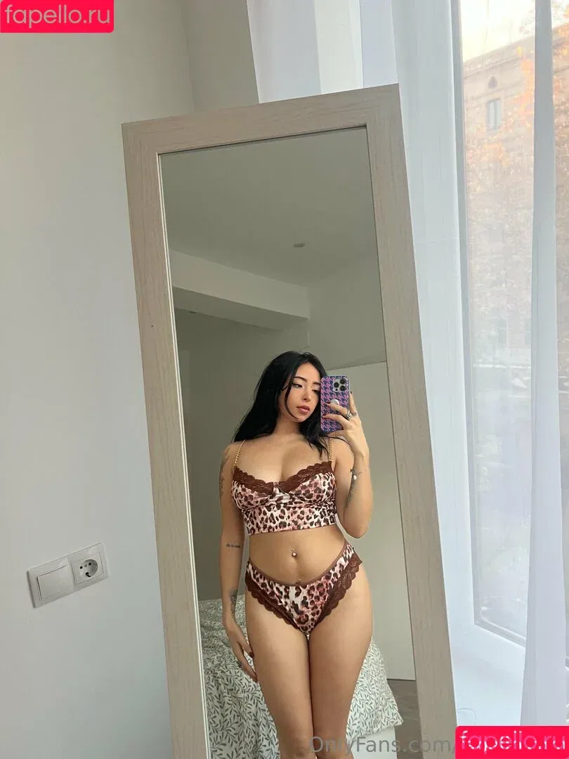 byunmad / byunmads Onlyfans Photo Gallery 