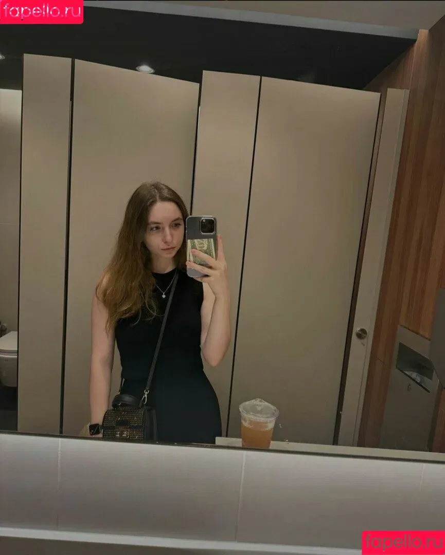 lanatrump / mi_meow / mi_meowa / mia_meowww / nedewa / sonya_miyu / stranger_lovers_ Onlyfans Photo Gallery 