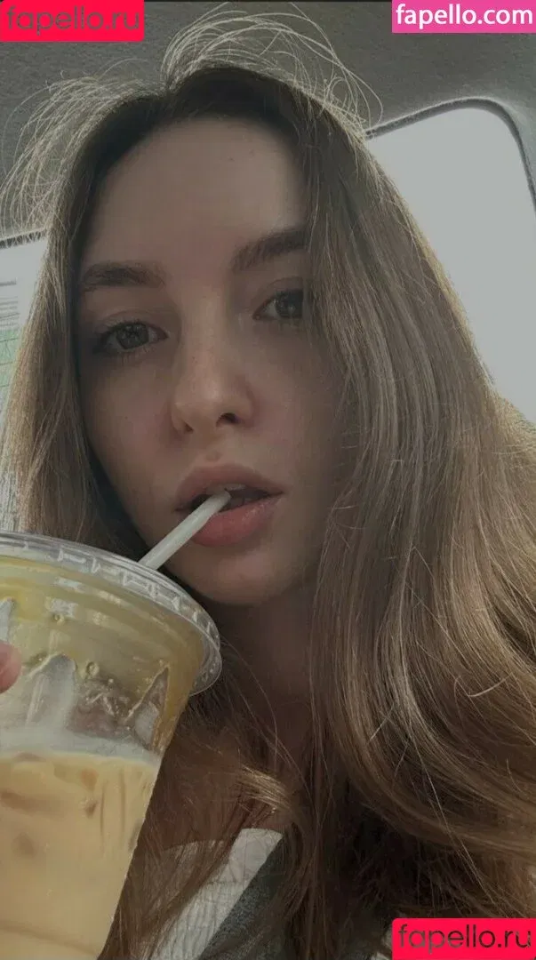 lanatrump / mi_meow / mi_meowa / mia_meowww / nedewa / sonya_miyu / stranger_lovers_ Onlyfans Photo Gallery 