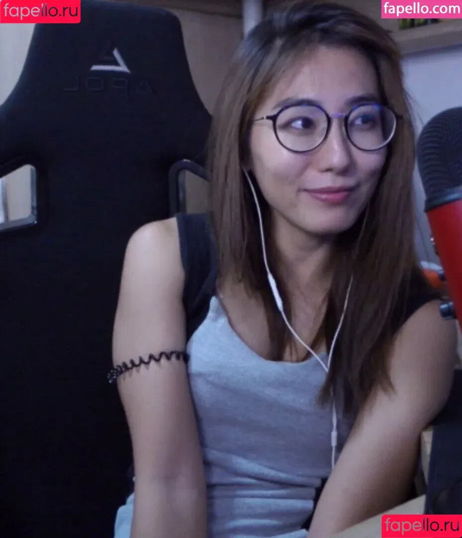 Zumi / zestyzumi Onlyfans Photo Gallery 