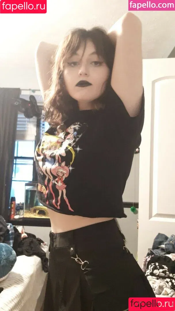 Raven / itsravenhunty_ / korvid_snd Onlyfans Photo Gallery 