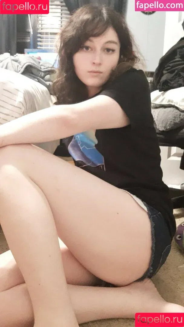 Raven / itsravenhunty_ / korvid_snd Onlyfans Photo Gallery 