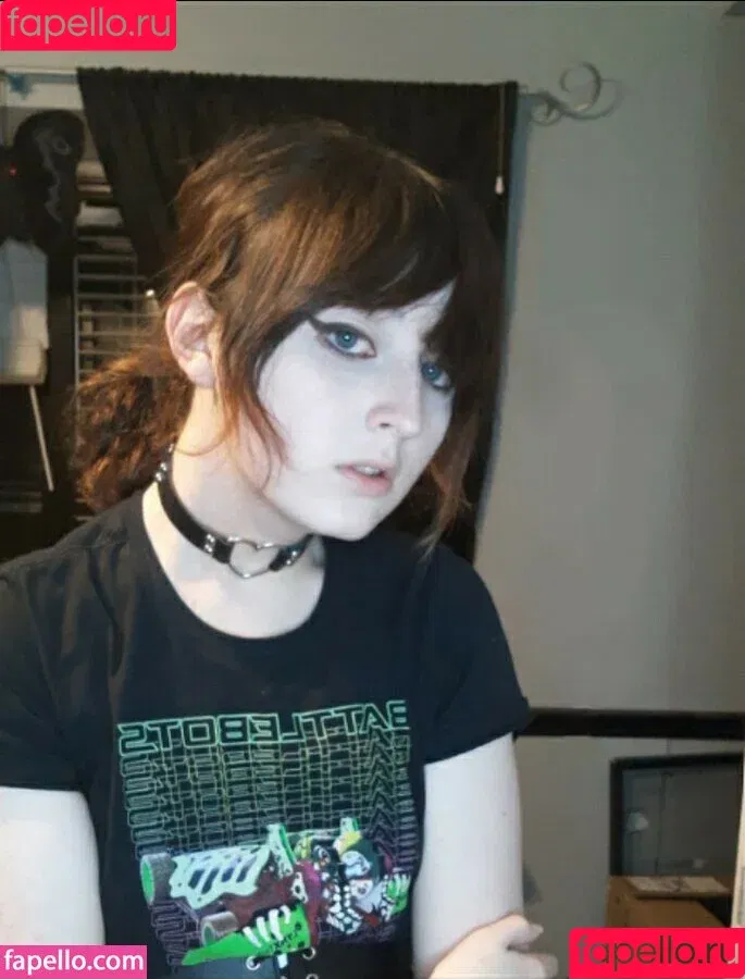 Raven / itsravenhunty_ / korvid_snd Onlyfans Photo Gallery 