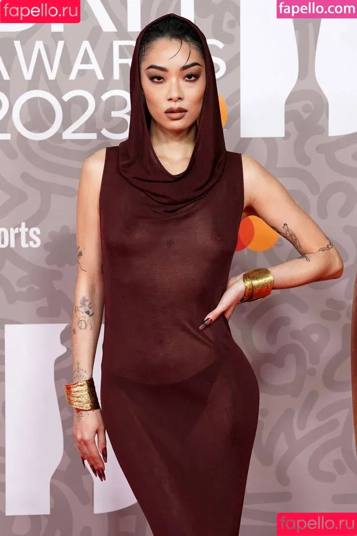 Rina Sawayama / rinasonline / soyjotaeme Onlyfans Photo Gallery 