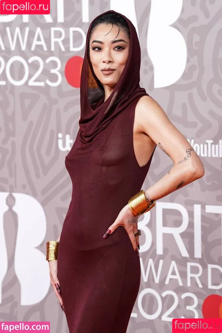 Rina Sawayama / rinasonline / soyjotaeme Onlyfans Photo Gallery 