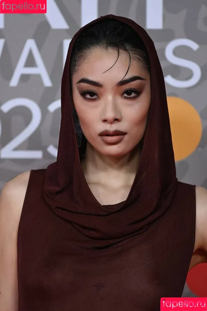 Rina Sawayama / rinasonline / soyjotaeme Onlyfans Photo Gallery 