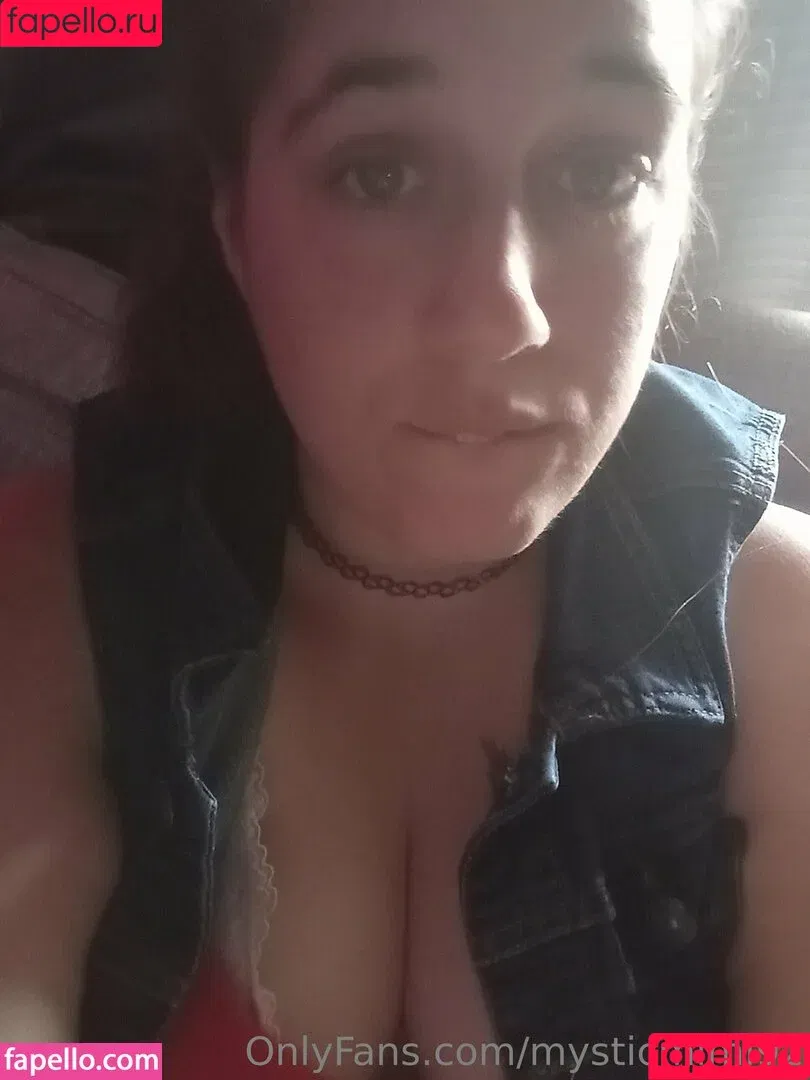 mesmi92 / mysticmimi92 Onlyfans Photo Gallery 