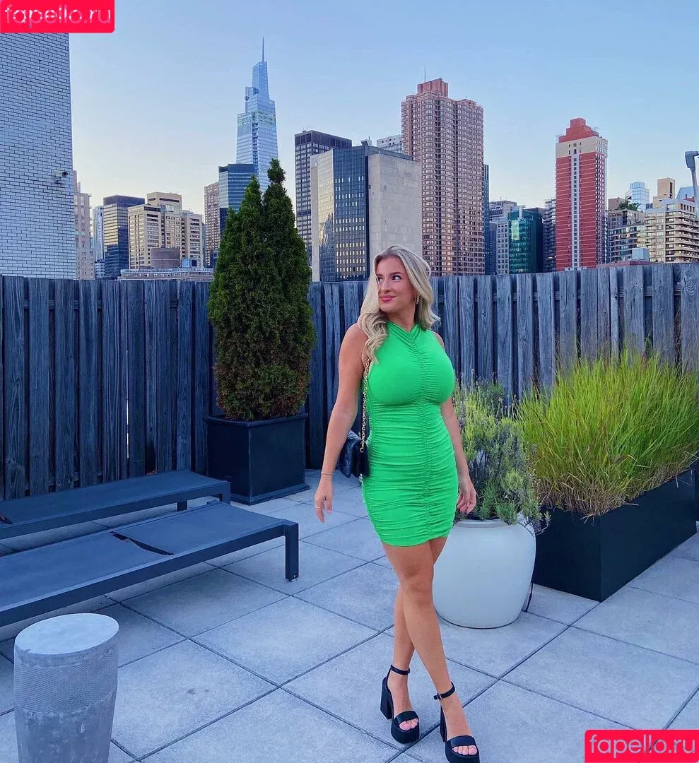 Taylor Z / taytayzal / zutaylor Onlyfans Photo Gallery 