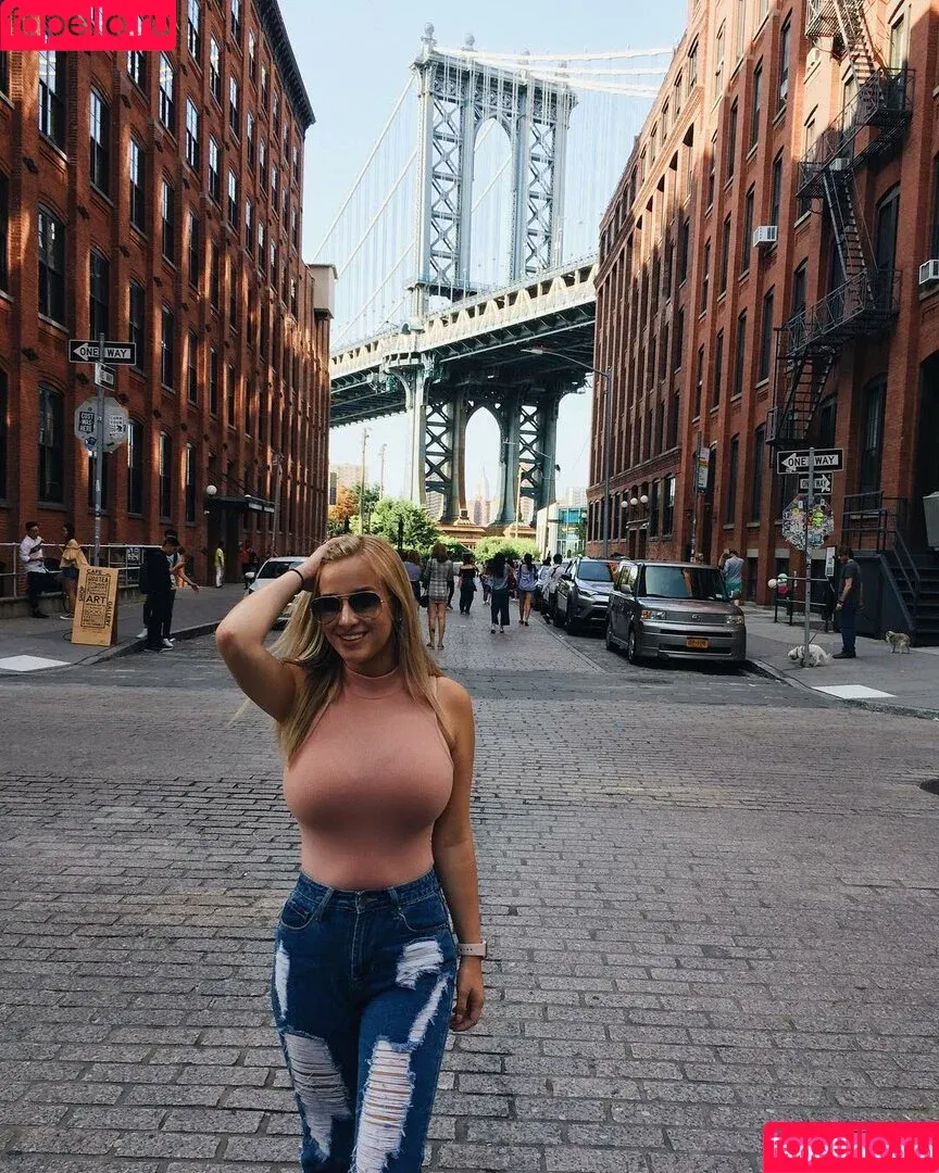 Taylor Z / taytayzal / zutaylor Onlyfans Photo Gallery 