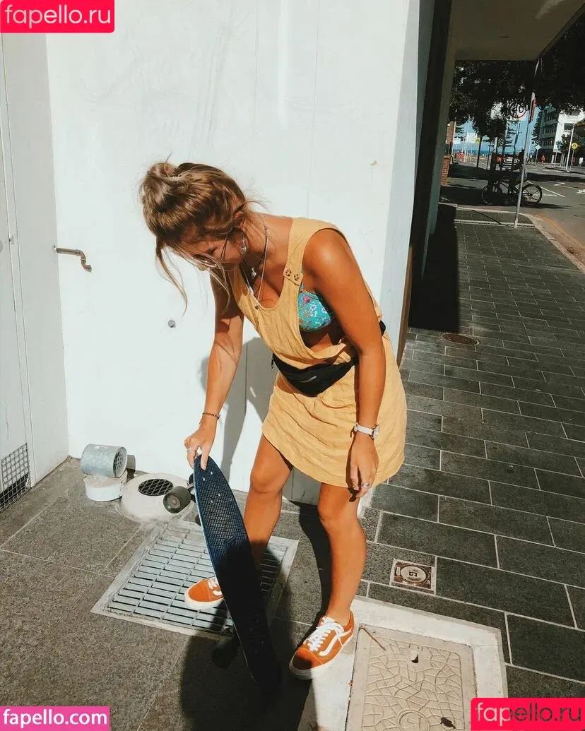 Kaya Corbridge / hempresskc / kayacorbridge / kelizabethc Onlyfans Photo Gallery 