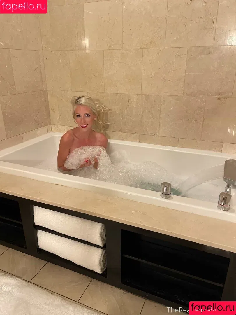 Jenna Jay / iamjennajay / realjennajay / therealjennajay Onlyfans Photo Gallery 