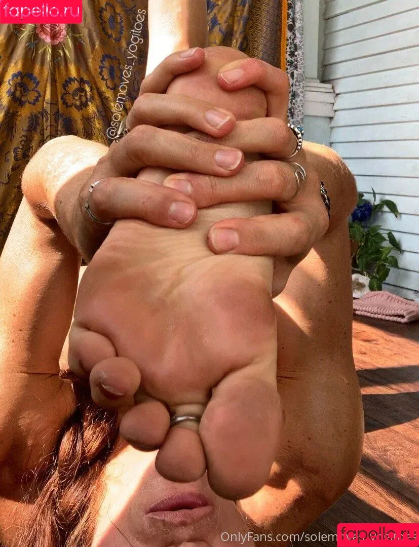 solemoves_yogitoes / yogamovesyouckburk Onlyfans Photo Gallery 