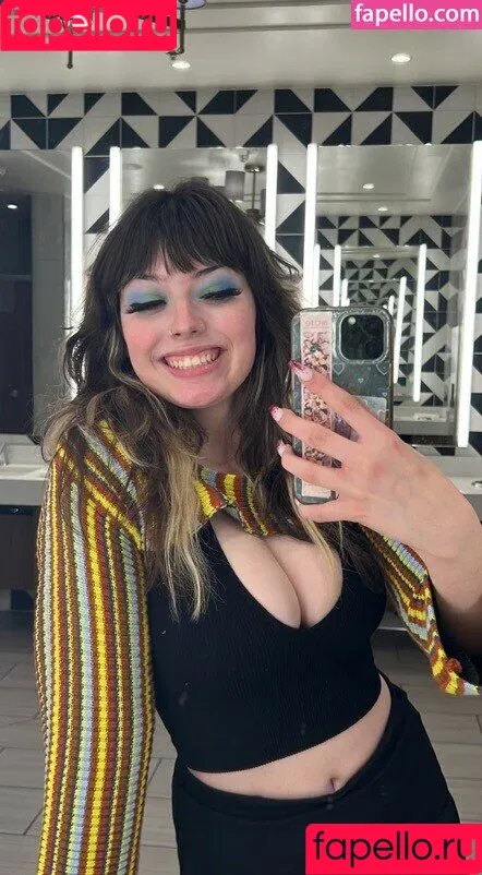 Cam / Waluiguigui / vaviri Onlyfans Photo Gallery 