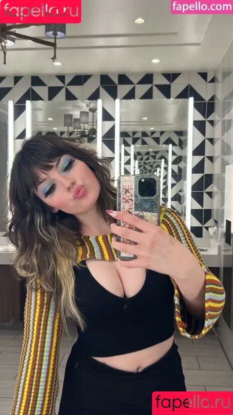 Cam / Waluiguigui / vaviri Onlyfans Photo Gallery 