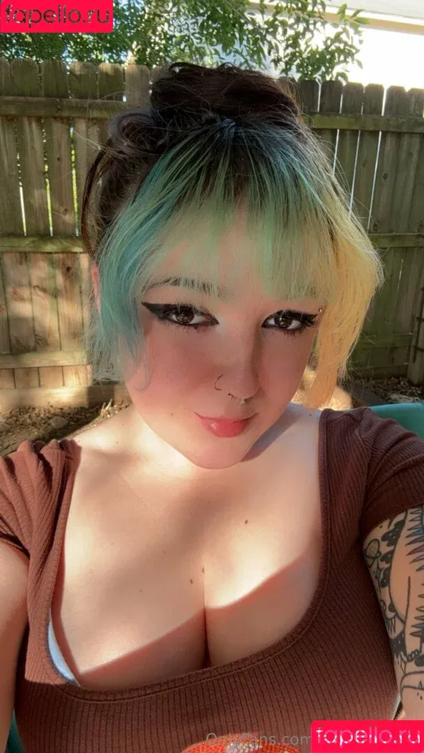 baked_veggie / bakedveggie Onlyfans Photo Gallery 