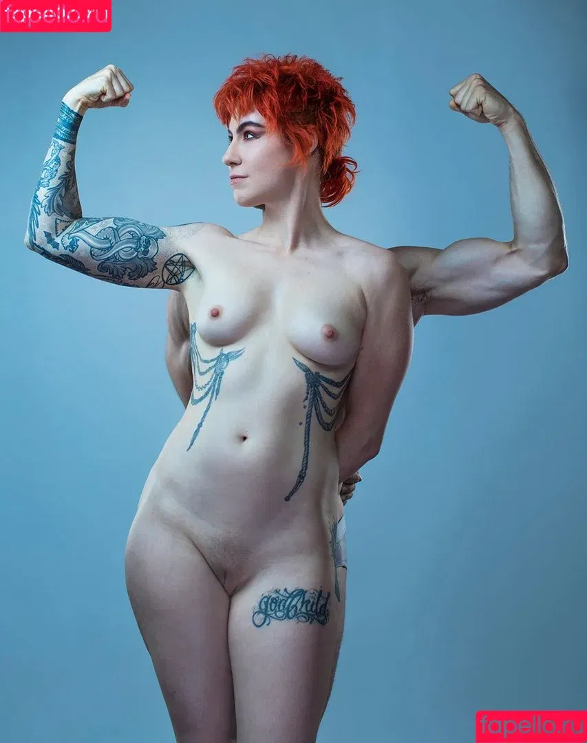 Comicbookgirl19 / DanikaXIX / pirateflagnislandgirl Onlyfans Photo Gallery 