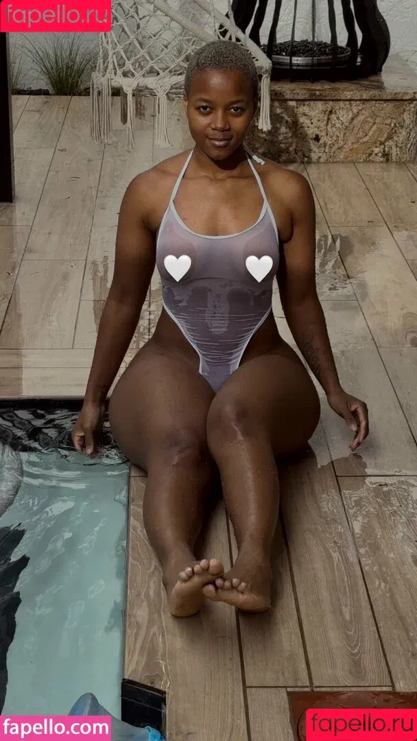 Faustina Thobakgale / faustinaroyale Onlyfans Photo Gallery 