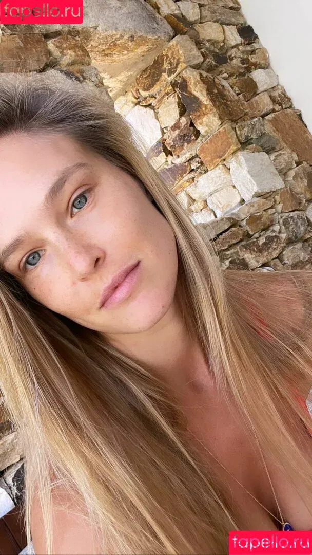 Bar Refaeli / barrefaeli Onlyfans Photo Gallery 