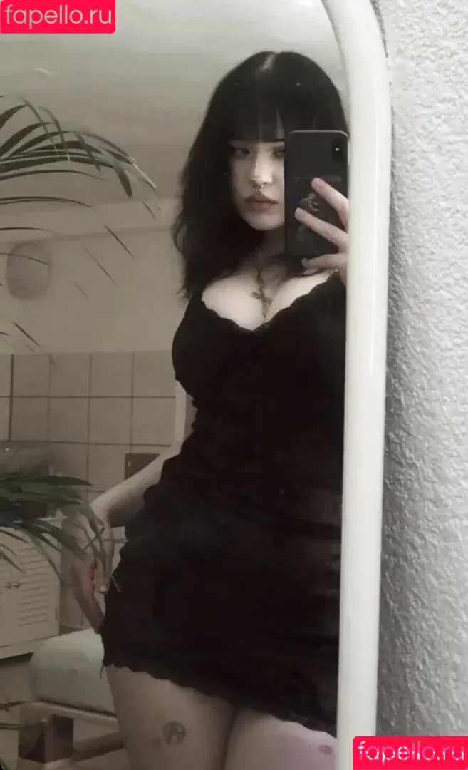 Hellok1ttyslvt / hotemosex Onlyfans Photo Gallery 