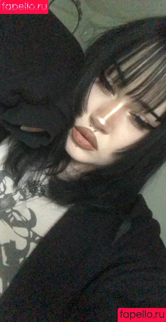 Hellok1ttyslvt / hotemosex Onlyfans Photo Gallery 