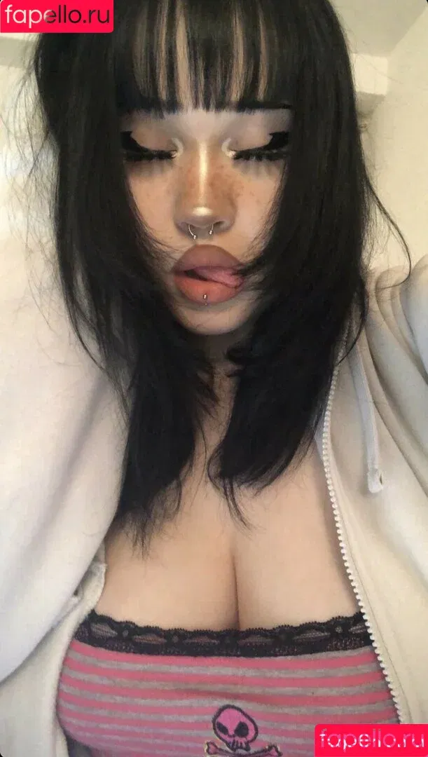 Hellok1ttyslvt / hotemosex Onlyfans Photo Gallery 