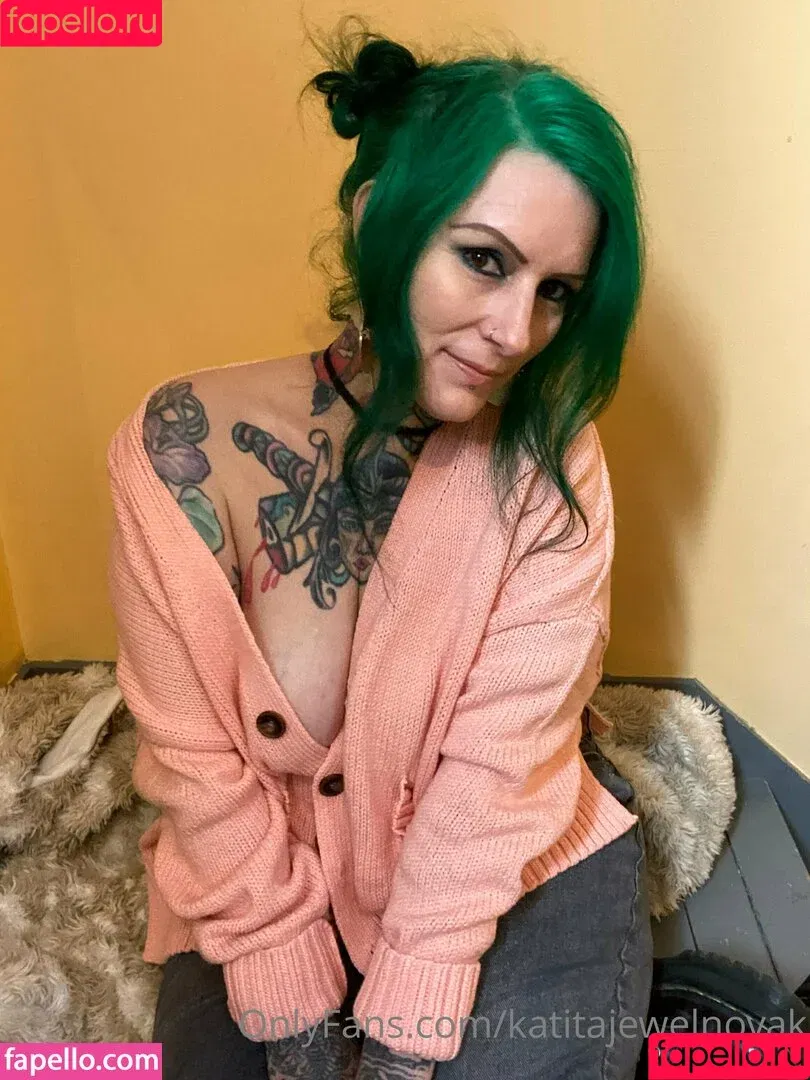 isthatkatenovak / katitajewelnovak Onlyfans Photo Gallery 