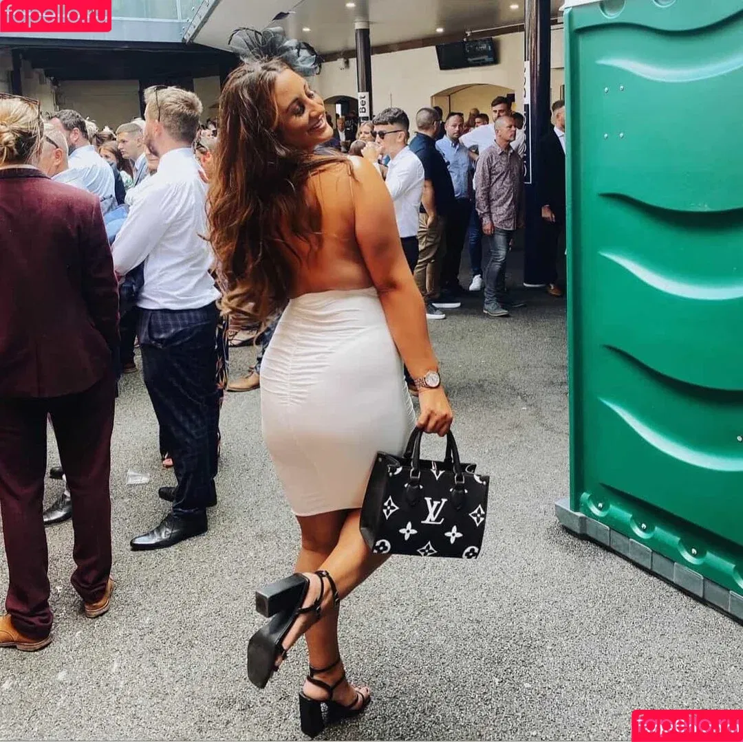 Stephanie Bebb / bustybrunettes / miss_bebb / stephanie_bebb Onlyfans Photo Gallery 